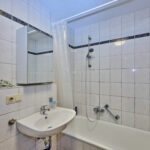 2 Zimmer Wohnung - Badezimmer
