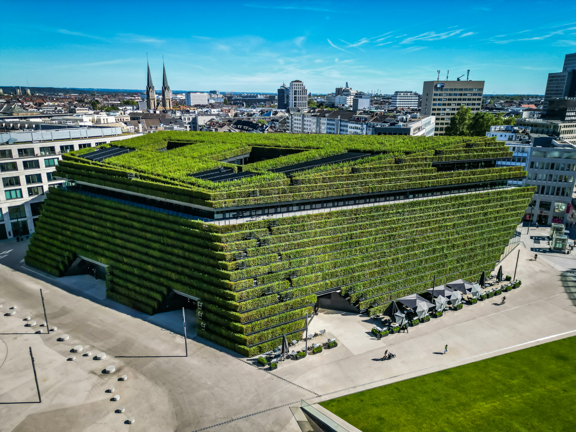 Europas größte Grünfassade setzt Maßstäbe